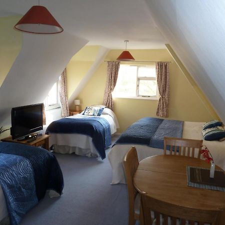 The Willows Guest House Takeley ภายนอก รูปภาพ